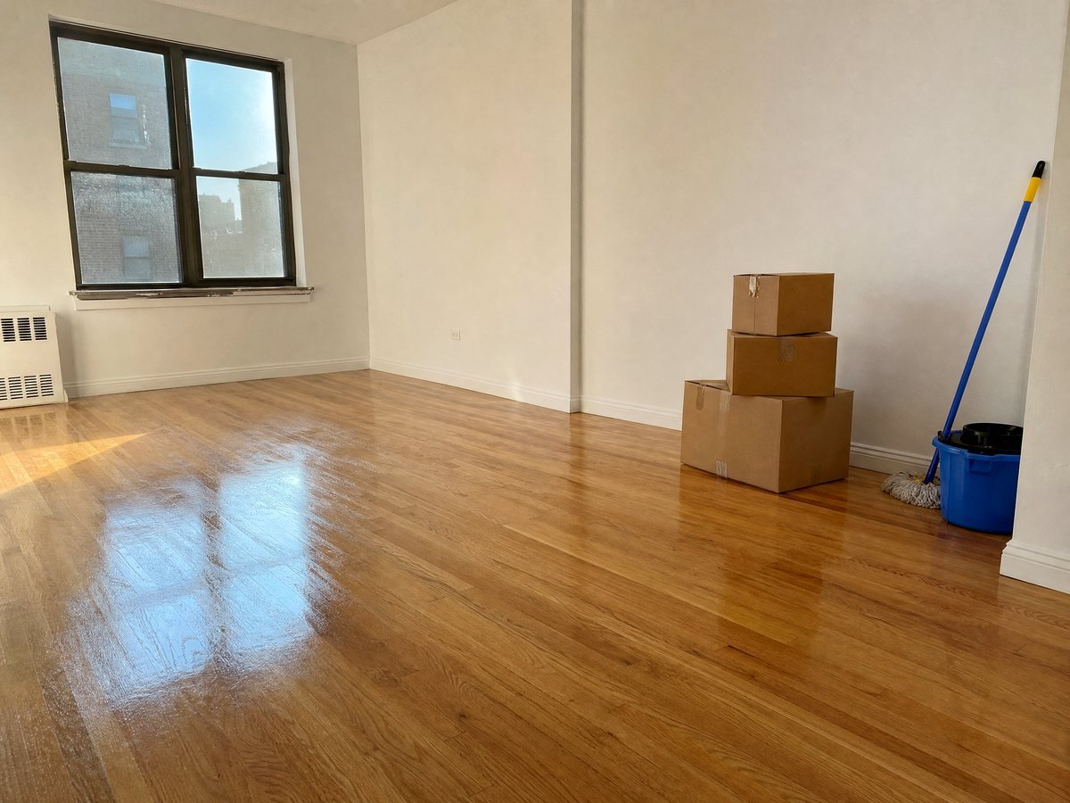 Move In / Move Out